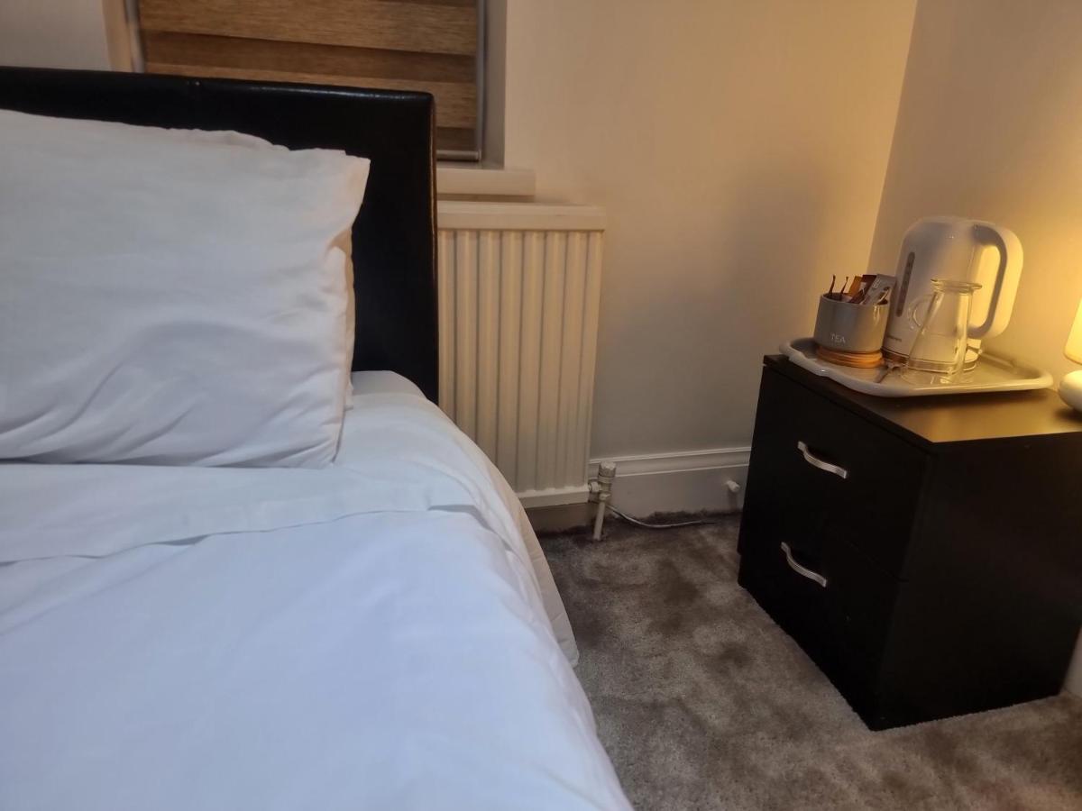 Sheri'S Home Away London Eksteriør billede